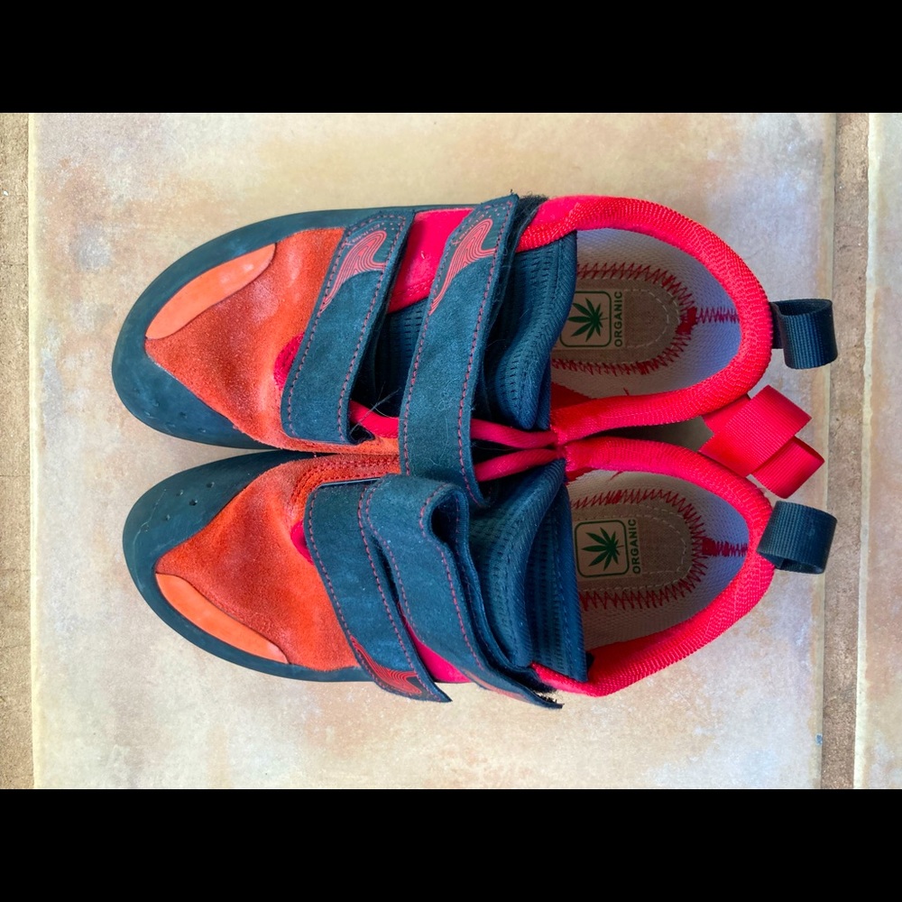 Climbing shoes women’s Climb X size 7